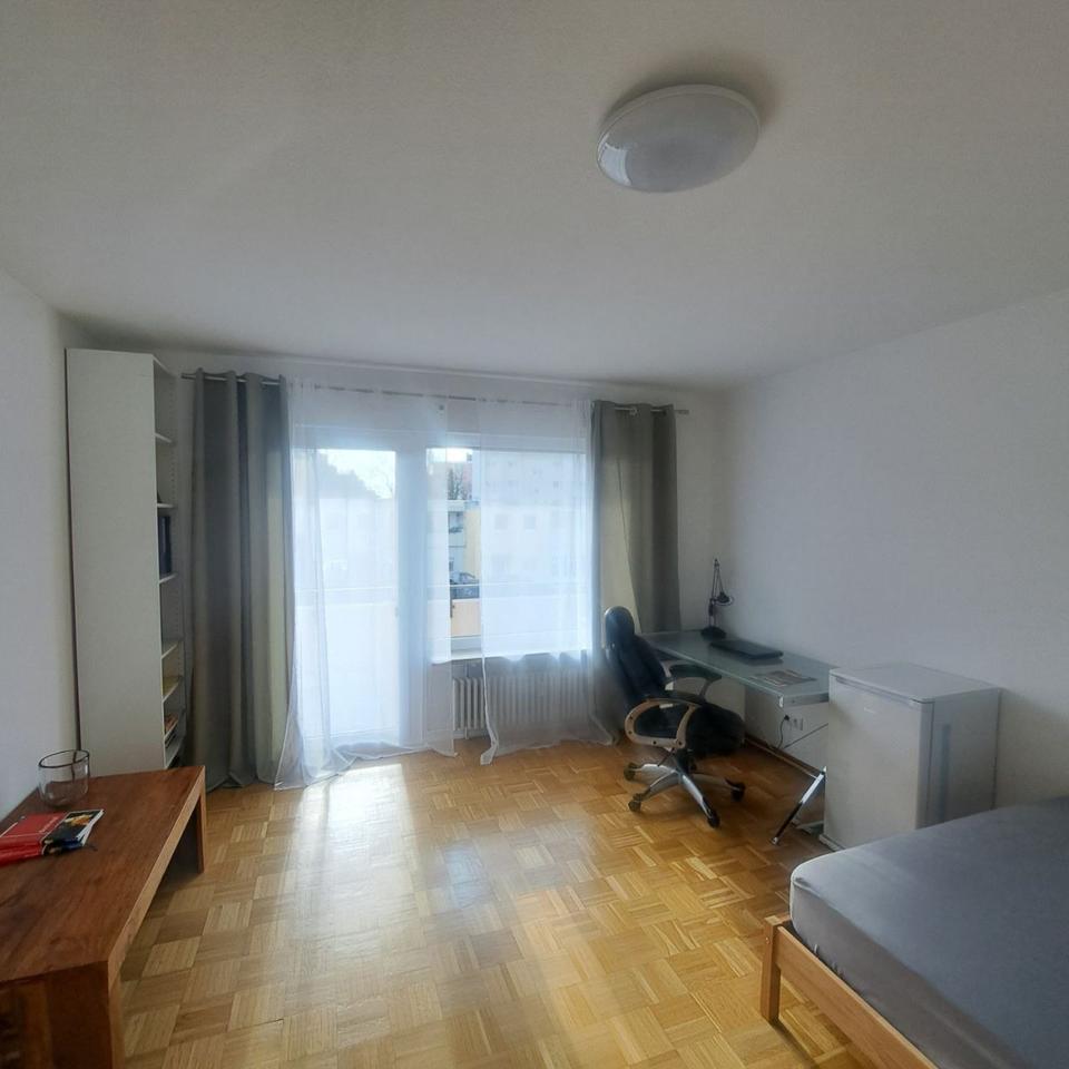 Thumbnail-Helles, möbliertes WG-Zimmer mit Balkon – ab Dezember