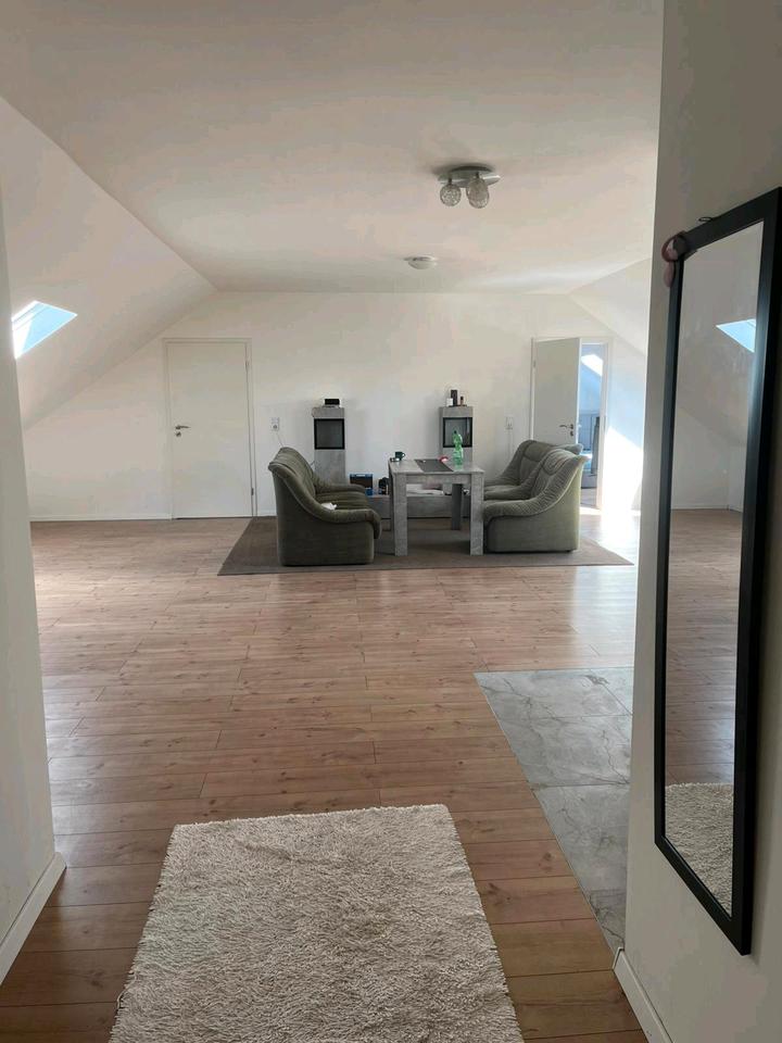 Thumbnail-Schöne 3-Zimmer-Wohnung mit großer Wohnküche – ca. 120 m²