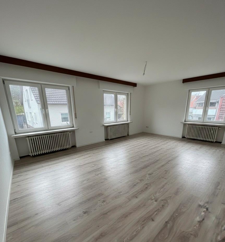 Thumbnail-sanierte 3 Zimmer Wohnung zu vermieten