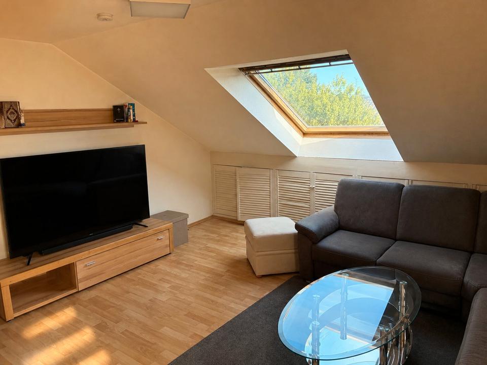 Thumbnail-Helle 4-Zimmer Dachgeschosswohnung, ruhige Lage in Allach