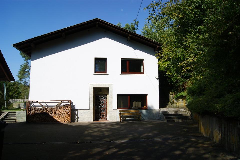 Thumbnail-Großzügiges Haus, mit ELW auf 1429 m² in Traumlage Rabenau