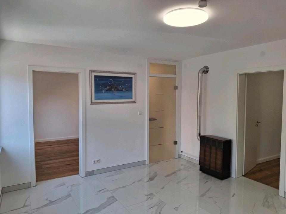 Thumbnail-Hochwertig modernisierte 3-Zi.-Wohnung in Toplage von Stuttgart