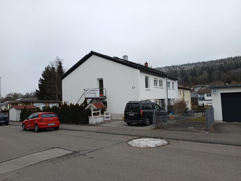 Thumbnail-Zweifamielienhaus mit Einliegerwohnung