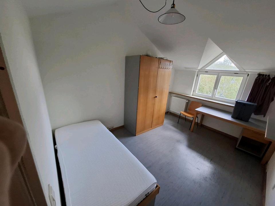 Thumbnail-WG Zimmer in Uninähe Homburg