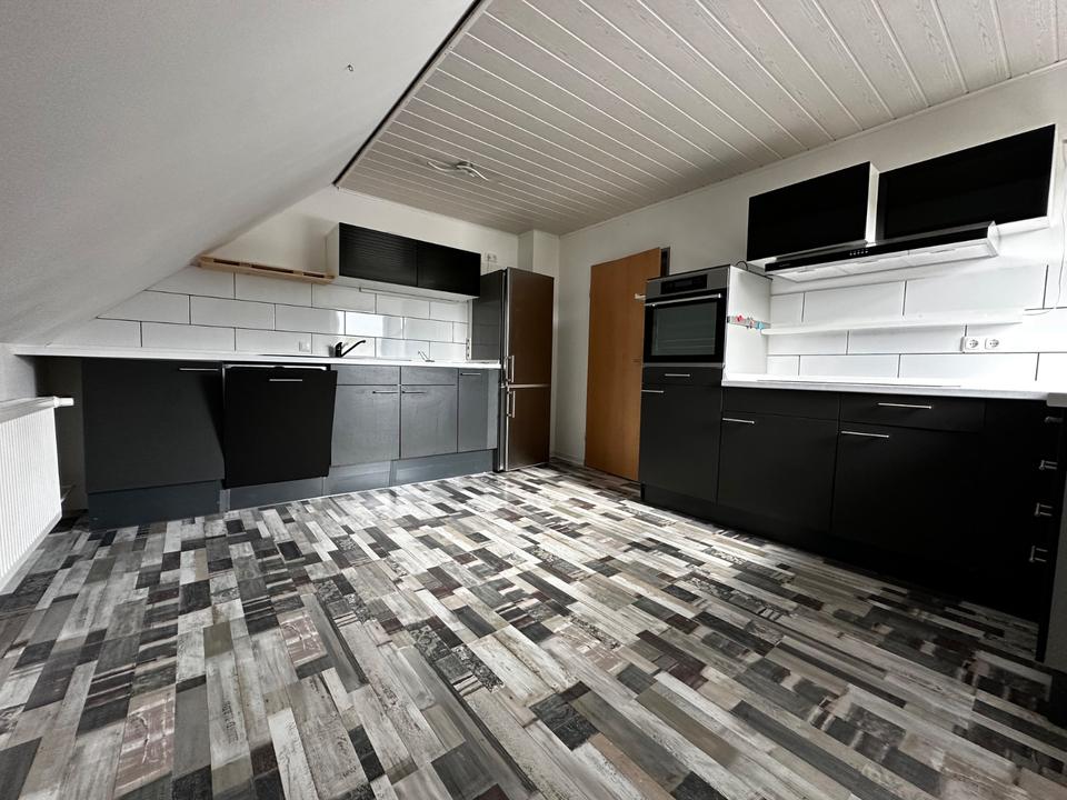Thumbnail-Helle 3-Zimmer-Dachgeschoss-Wohnung in Breitenbrunn Odenwald