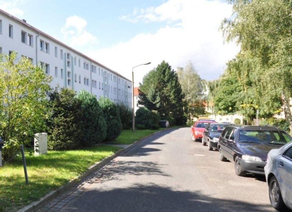 Thumbnail-sanierte 1-Raum Wohnung mit Einbauküche Tageslichtbad ab sofort