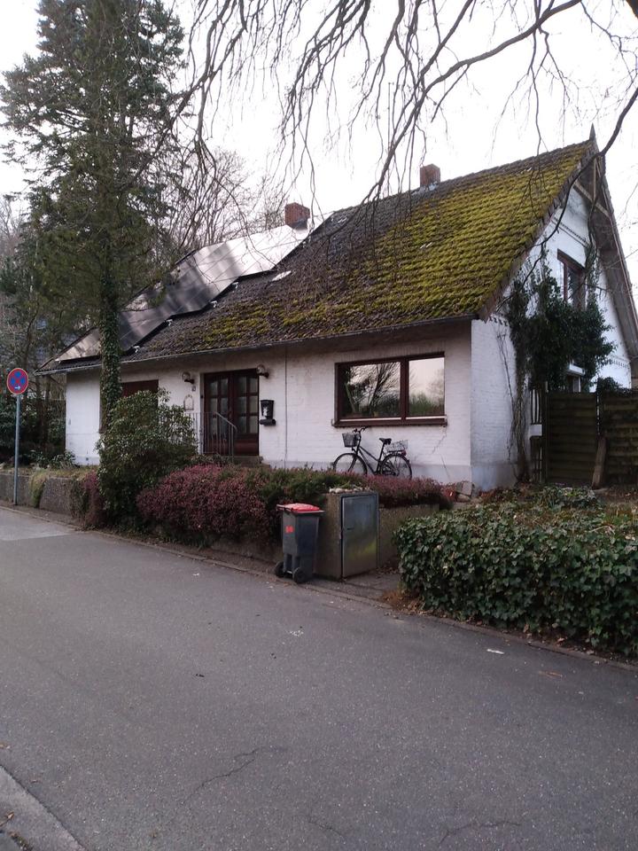 Thumbnail-Grundstück mit sanierungsbedürtigen Gebäuden Jung kauft Alt