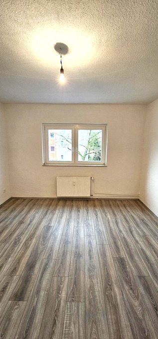 Thumbnail-Schöne 3-Zimmer-Wohnung mit Tageslichtbad im Erdgeschoss!