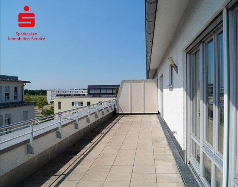 Thumbnail-Stilvolle 3-Zimmer-Wohnung mit Einbauküche und Dachterrasse in S-Bahn-Nähe Freiham