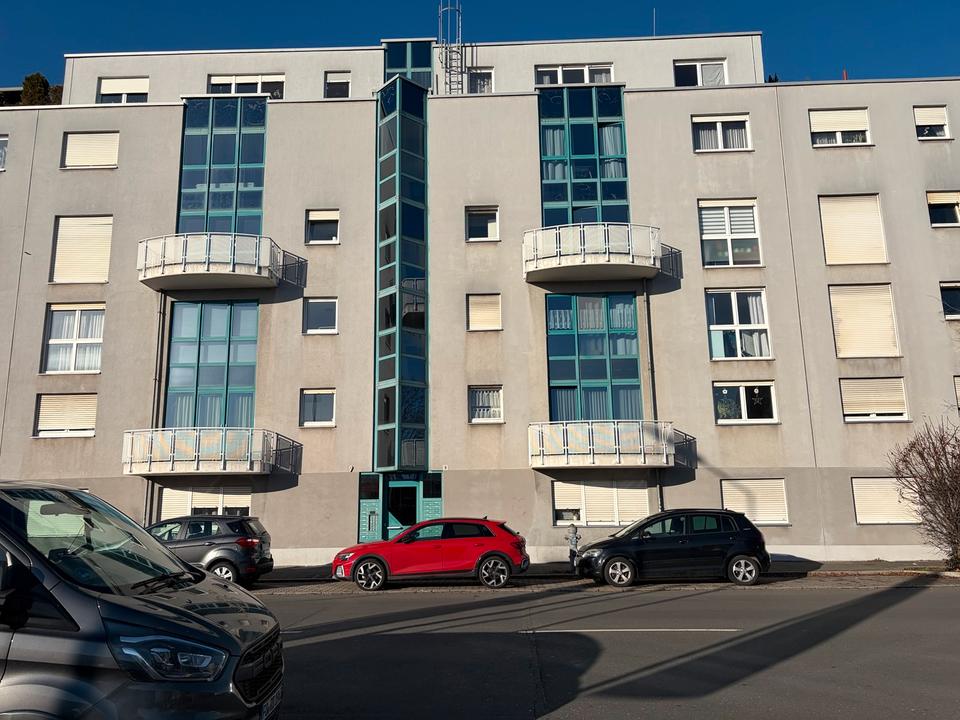 Thumbnail-Möbl. 3-Zi-Whg., 92 m², Balkon, TG, am Nordostbahnhof