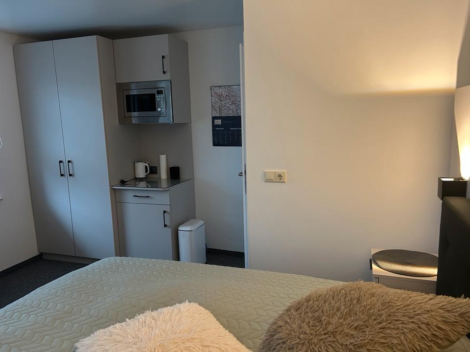 Thumbnail-Möbliertes Zimmer