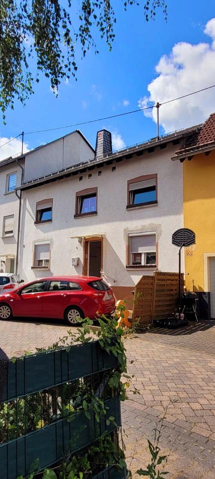 Thumbnail-Einfamilienhaus in Niederelbert