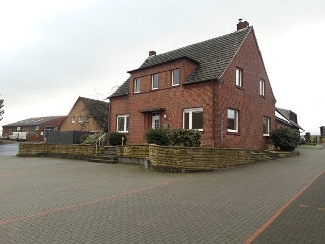 Thumbnail-Einfamilienhaus auf dem Land