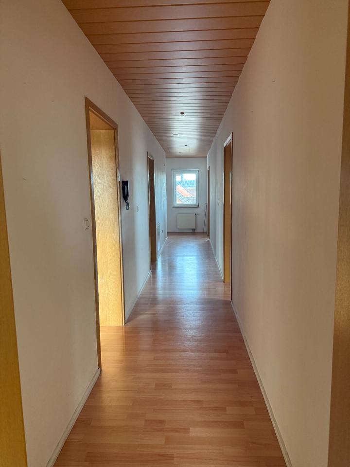 Thumbnail-4-ZKB DG Wohnung mit Balkon in Rosdorf OT Lemshausen