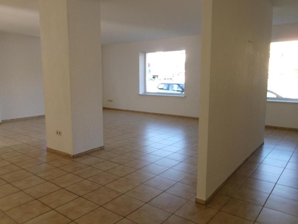 Thumbnail-Ellefeld: fast ebenerdig, 2 Zi., DuscheBW, großzügig und hell