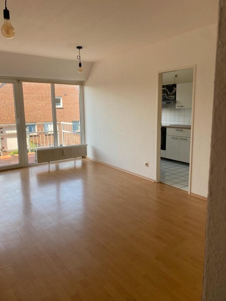 Thumbnail-Schöne helle Wohnung mit Balkon