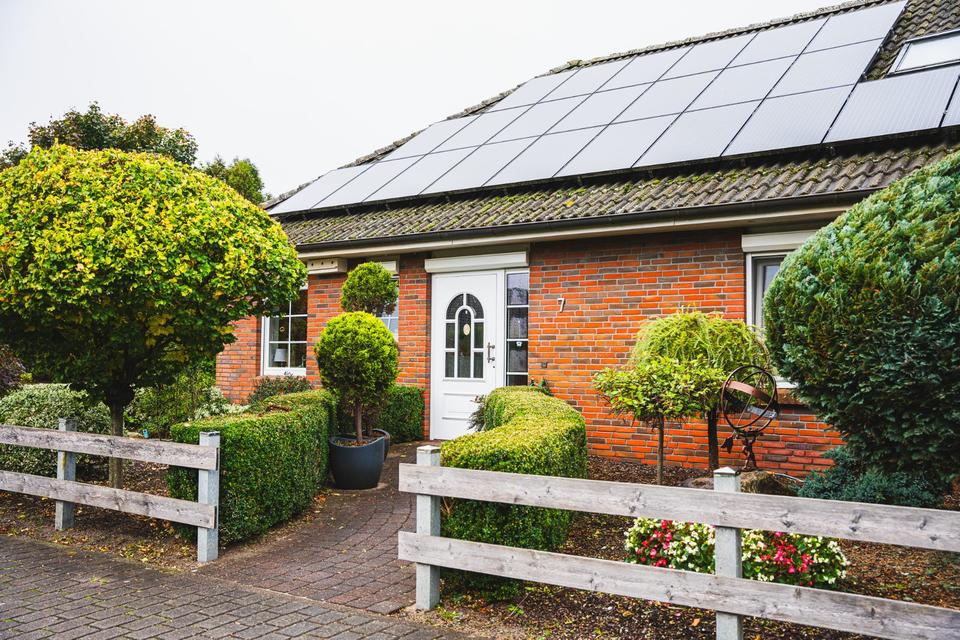 Thumbnail-Gepflegtes Einfamilienhaus mit Gartenidylle