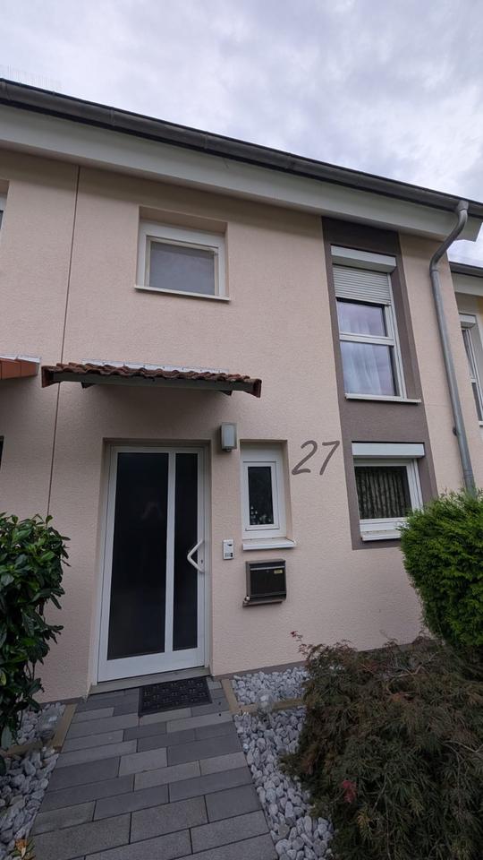 Thumbnail-5-Zimmer Reihenmittelhaus mit Garage in Schwieberdingen