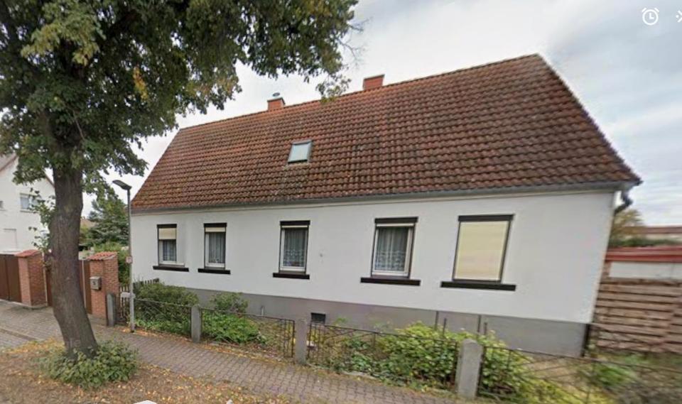 Thumbnail-Von Privat Einfamilienhaus mit Nebengelass in Wahlitz