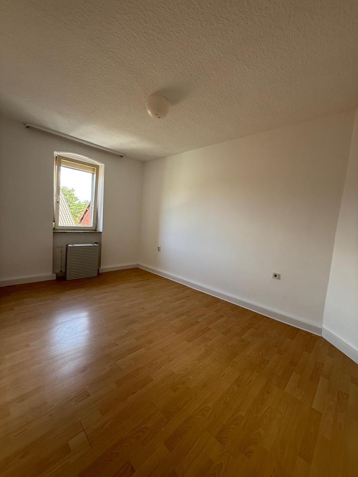 Thumbnail-1-Zimmer als WG 30qm in Hanau - Einbauküche&Garten Ab Sofort