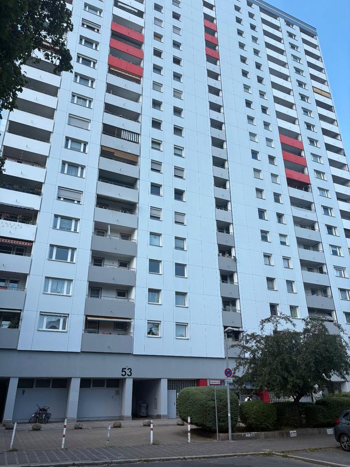 Thumbnail-3-Zi.-Wohnung in Nürnberg-Langwasser. Bezugsfrei, Provisionsfrei