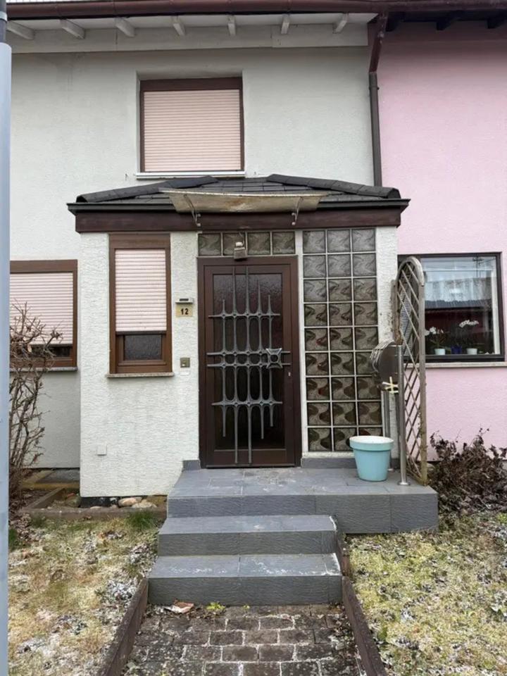 Thumbnail-Charmantes Reihenmittelhaus in Esslingen am Neckar mit 4,5 Zimmer