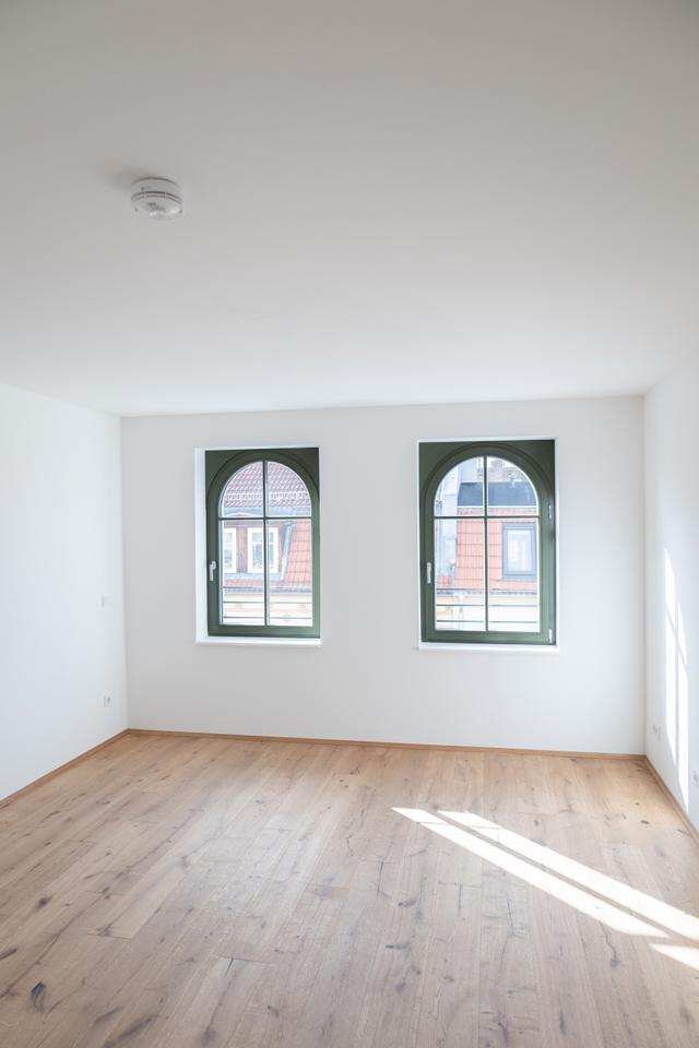 Thumbnail-Top sanierte 3-Raum-Wohnung im 4.OG mit Küche & Balkon - WE14