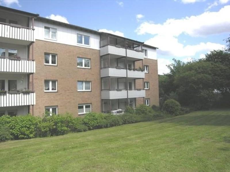 Thumbnail-Gemütliche 3 Zimmerwohnung mit Balkon in der Glatzerstraße