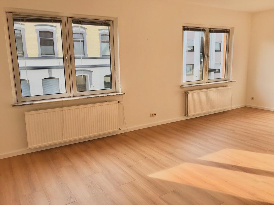 Thumbnail-Moderne Wohnung mit Balkon
