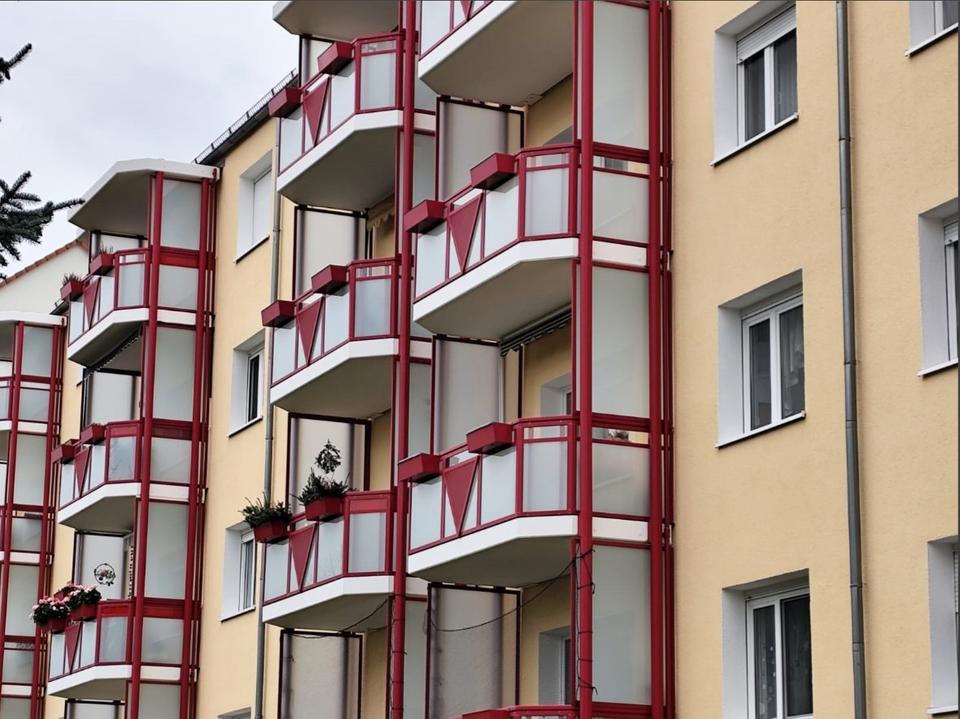 Thumbnail-Helle 3-Raum-Wohnung mit Balkon, Stellplatz & Blick über Rochlitz