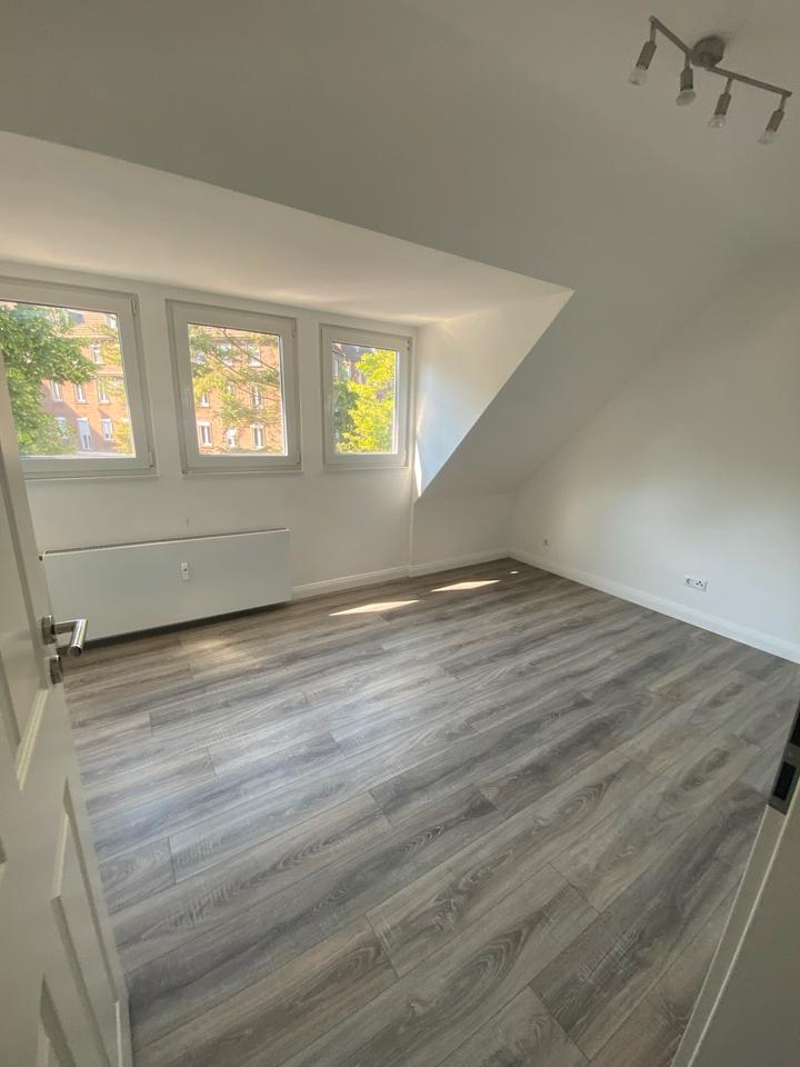 Thumbnail-Nachmieter für helle 2-Zimmer-DGW in Düsseldorf-Unterrath