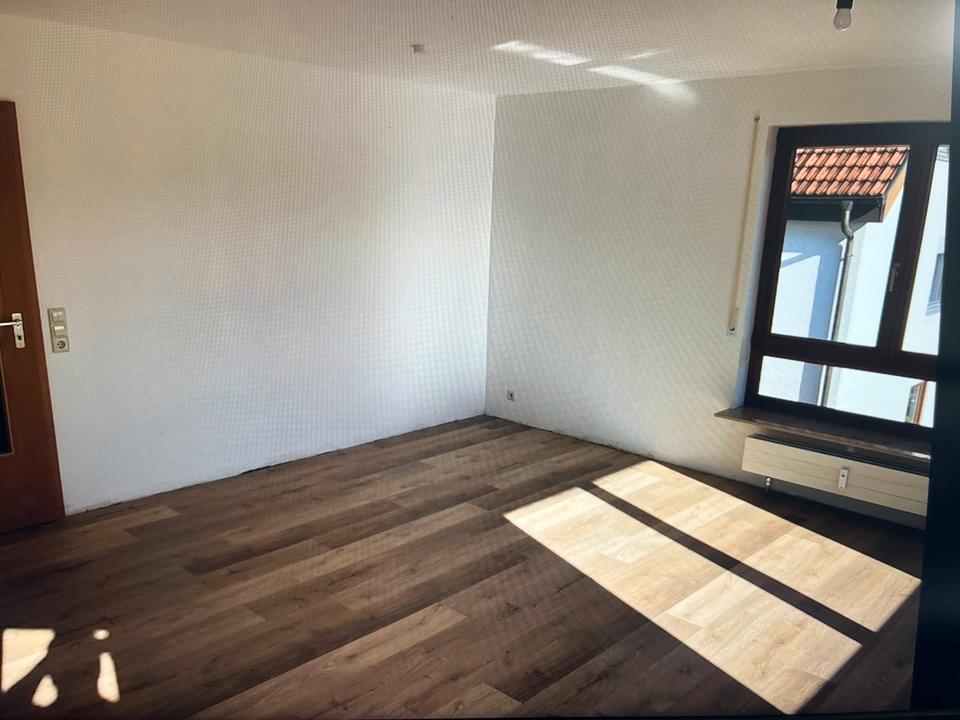 Thumbnail-Helle 3-Zimmer-Wohnung – 75 m² in Laichingen zu vermieten