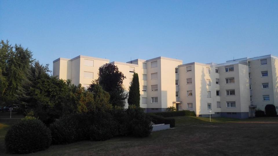 Thumbnail-Helle 3-Zimmer-Wohnung mit Südbalkon und Garage *provisionsfrei*