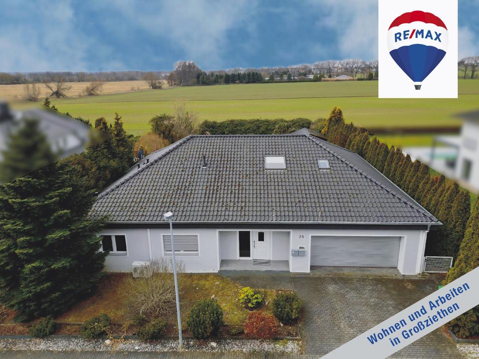 Thumbnail-Leben und Arbeiten in Großziethen – Zweifamilienhaus mit großem Garten und Gewerbeeinheit