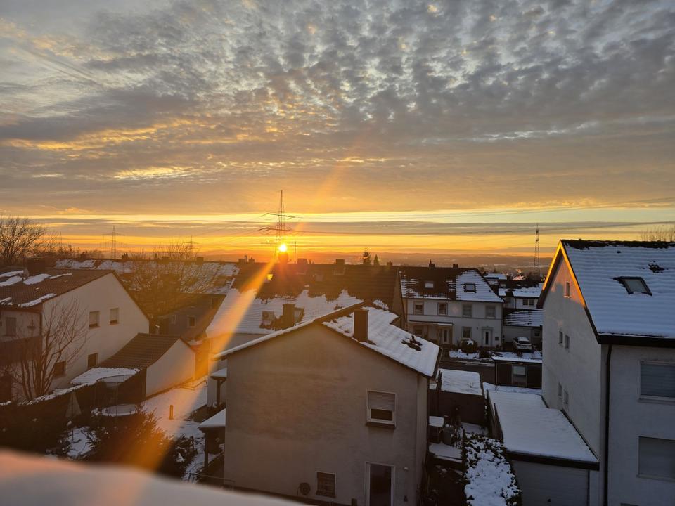 Thumbnail-Traumhafte DG-Wohnung mit Südbalkon & Panoramablick - möbliert