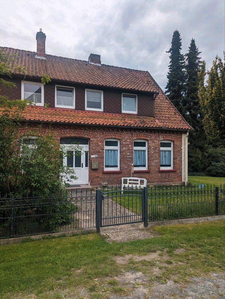 Thumbnail-Haushälfte mit gr. Garten in Düshorn