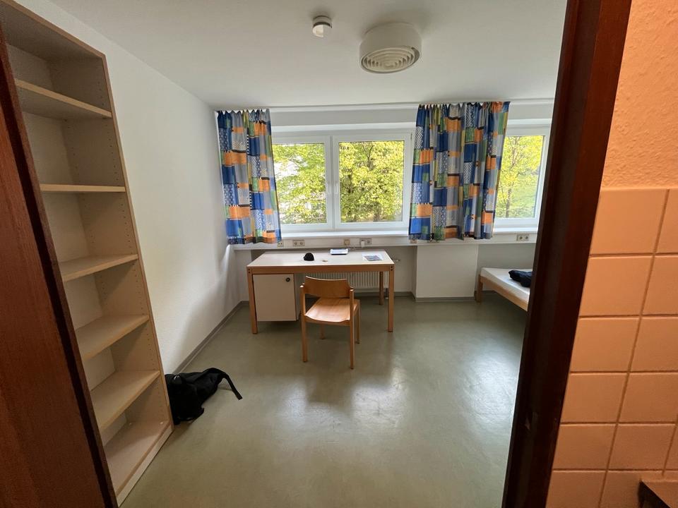 Thumbnail-Möbliertes 1Zimmer-Apartment zur Zwischenmiete von 01.06 bis30.06