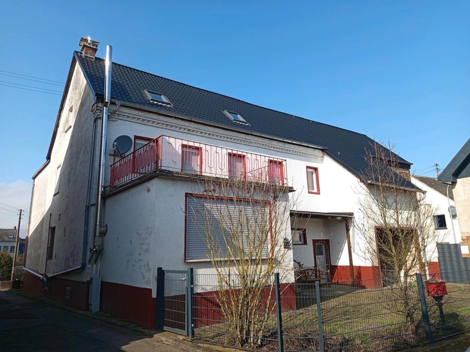 Thumbnail-Haus auf dem Maifeld