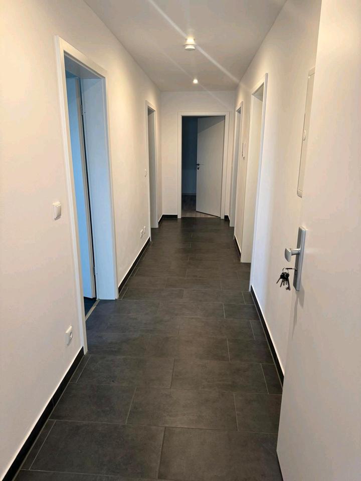 Thumbnail-4-Zimmer-Wohnung mit Balkon in Etzenricht zu vermieten