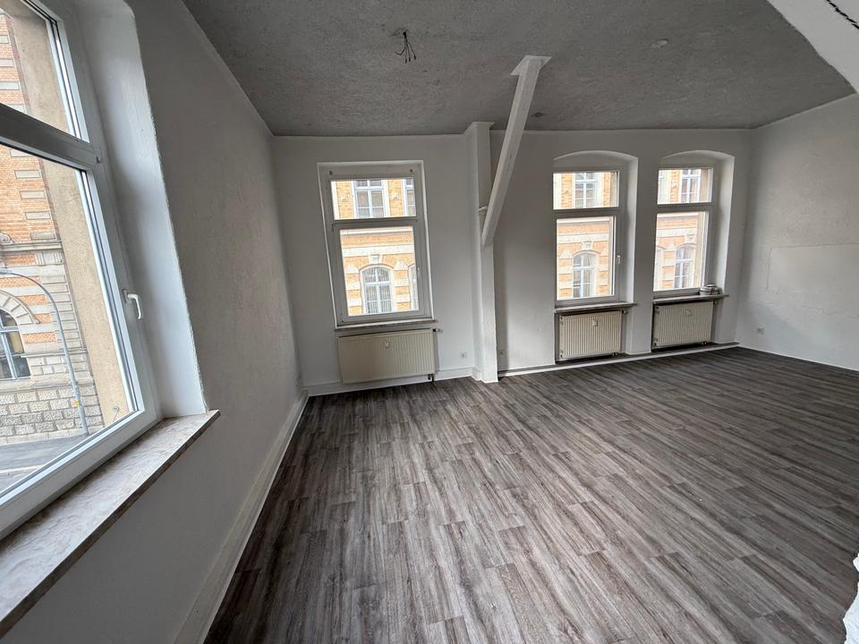 Thumbnail-Erstbezug! Neu sanierte 4-Raum-Wohnung mit Balkon in der Greizer Neustadt