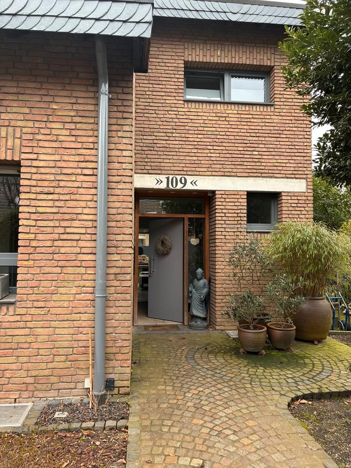 Thumbnail-Reiheneckhaus