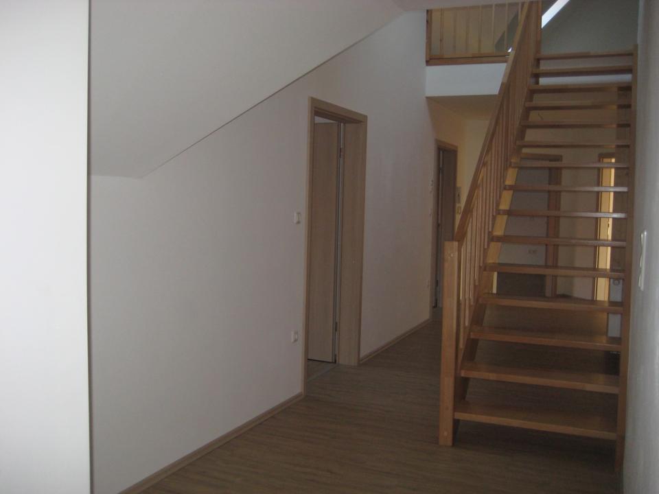 Thumbnail-Schöne Galeriewohnung im Nittenauer Zentrum zu vermieten