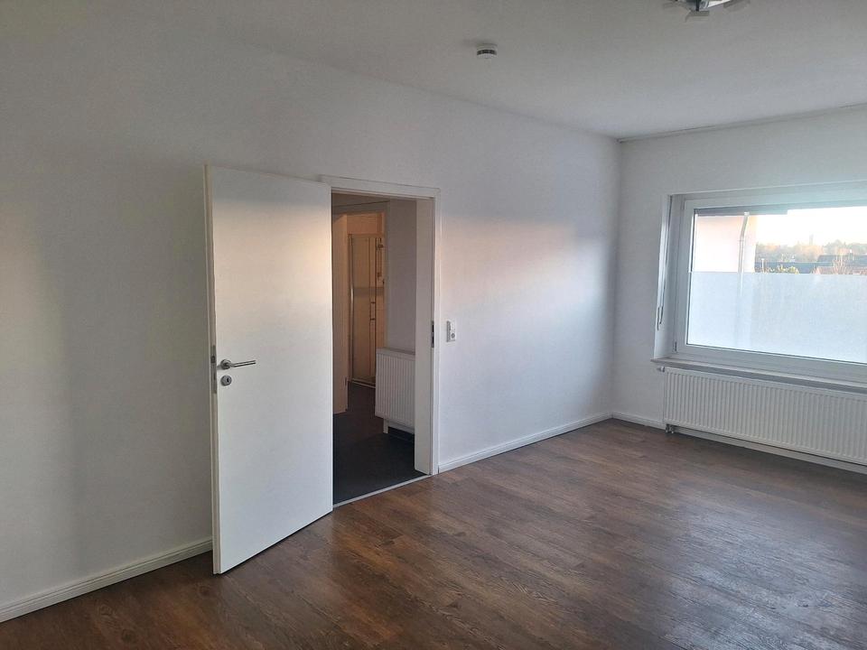 Thumbnail-3-Zimmer-Wohnung 83 qm Zu sofort zu vermieten