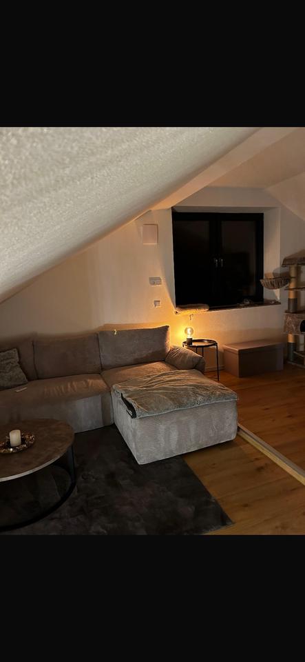 Thumbnail-2 Zimmer Dachgeschoss Wohnung zu vermieten ab 1.06