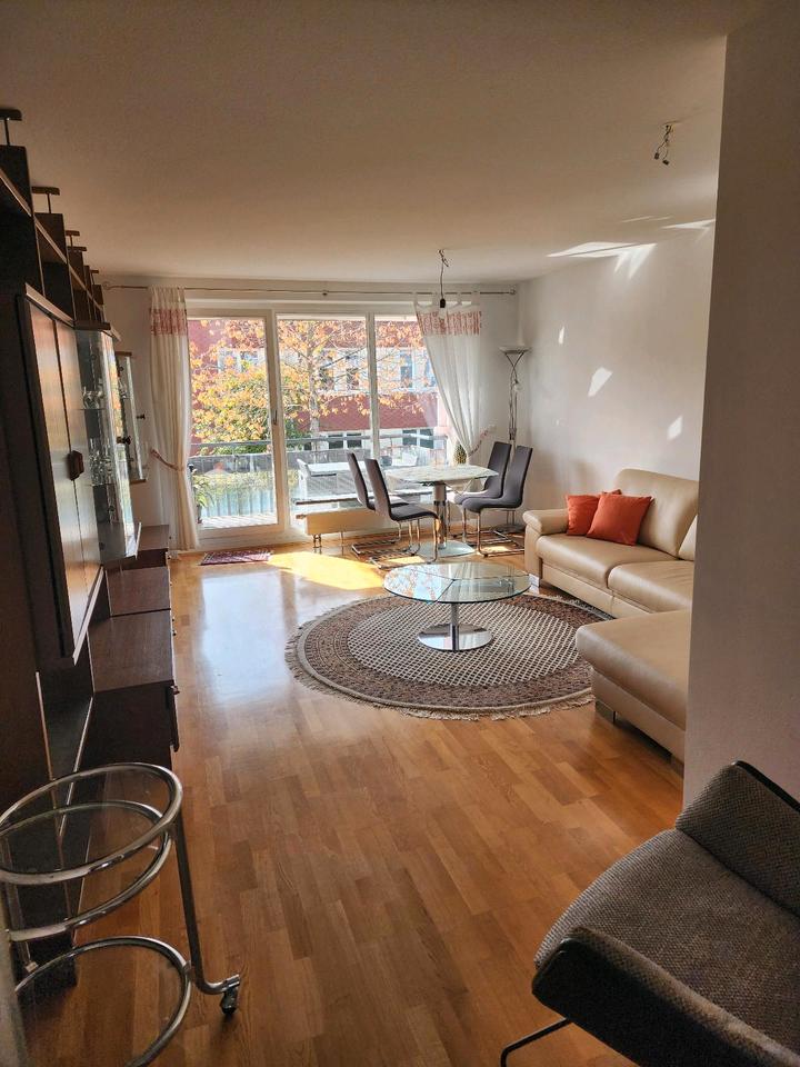 Thumbnail-3 Zimmer Wohnung mit Balkon, 2 Bädern in Trudering zu vermieten