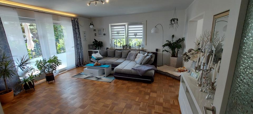 Thumbnail-Wohnung 5 Zimmer - EG - Parkett - Klimaanlage - Stellplatz