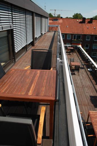 Thumbnail-Offener Arbeitsplatz im 7er Büro in Hamburg - hell, ruhig, Terrasse inklusive