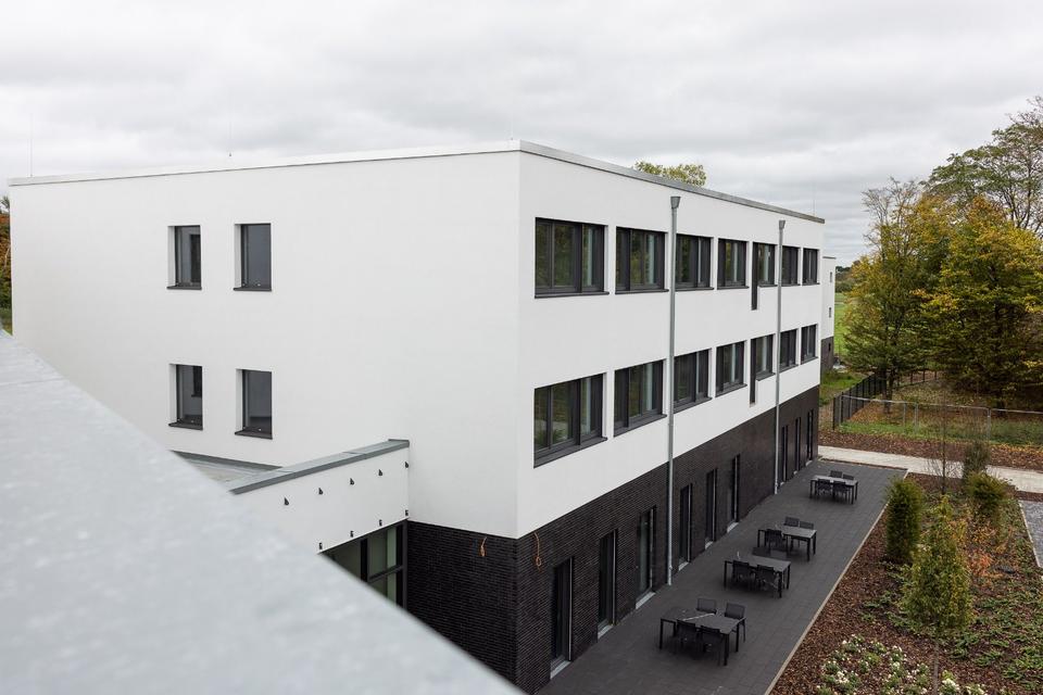 Thumbnail-Geräumige Büroetage (1. 2. OG) in Krefeld Fichtenhain (Neubau)