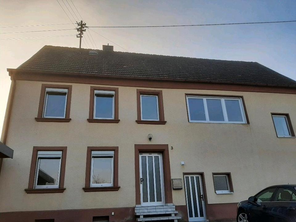 Thumbnail-Großes Haus in 66892 Elschbach zu vermieten.