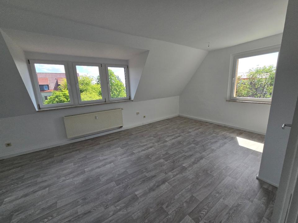 Thumbnail-Außergewöhnlich! Einmalig schöne Mietwohnung im 3. OG, Dachgesch